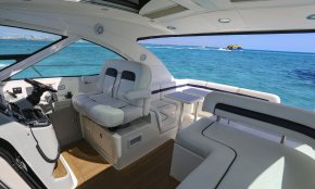 Rent a yacht in Cancun