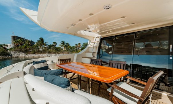 Yacht for rent Cancun
