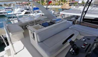 Alquilar catamarán en Cancún