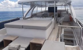 Yacht for rent Cancun
